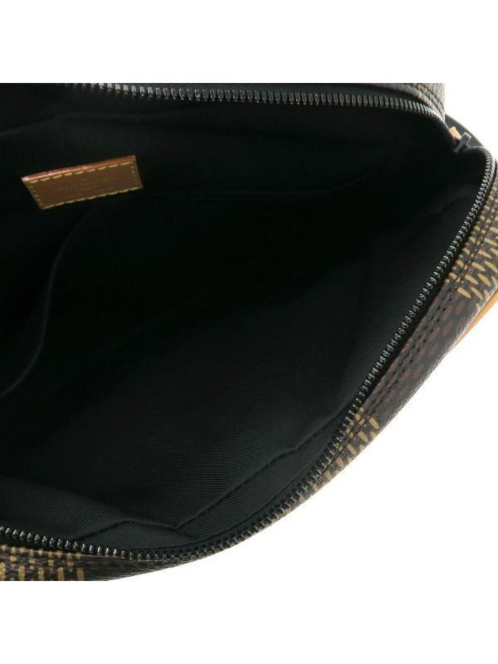 Louis Vuitton Damier LV Giant Nile Messenger - Picture 2 of 9